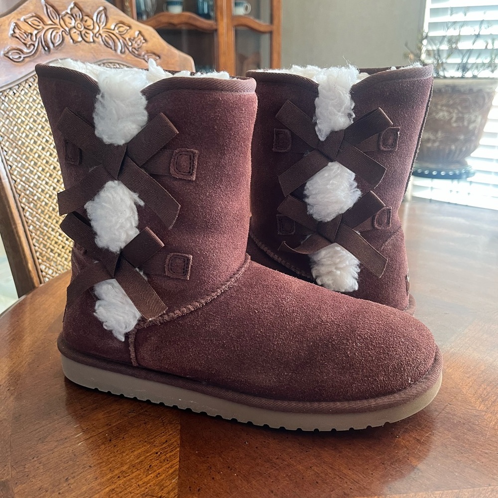 Koolaburra Cream Shearling Lined Boots - Picture 7 of 12